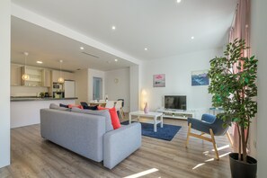 Televisie en een kantoor