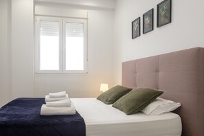 3 habitaciones, tabla de planchar con plancha y wifi gratis 