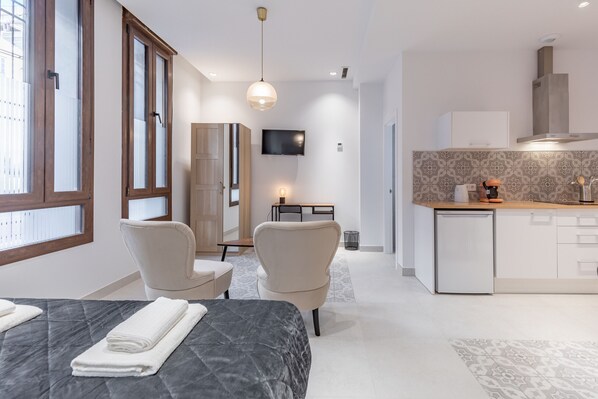 1 slaapkamer, een bureau, gratis wifi, beddengoed