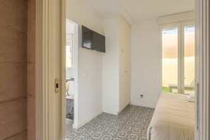 1 chambre, coffres-forts dans les chambres, Wi-Fi gratuit, draps fournis