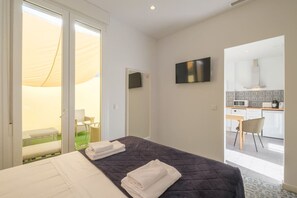 1 bedroom, free WiFi, bed sheets - ꔚ Marvellous Apt. with a Large Private Terrace ꔚ (Valencia)