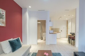 TV - ❈Clean & Tranquil Apartment close to City Centre❈ (Valencia)