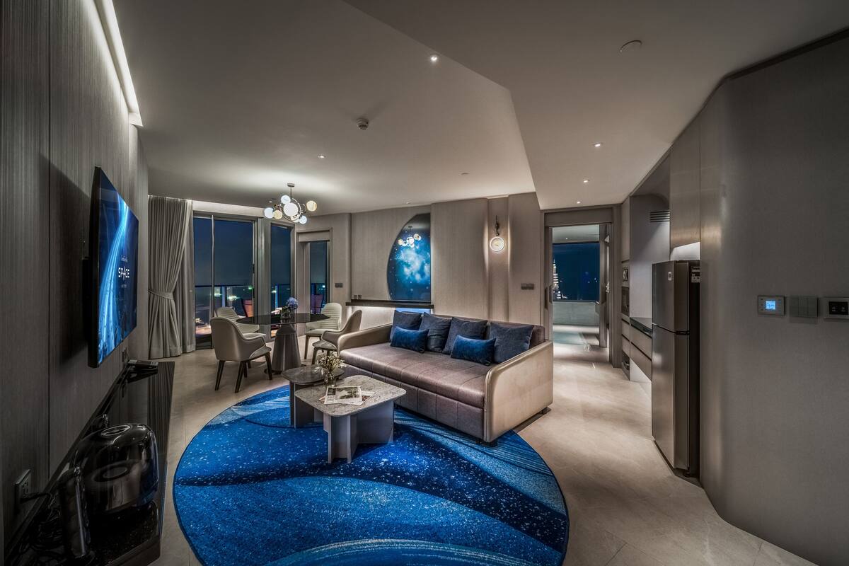 1 bedroom, minibar, in-room safe, desk