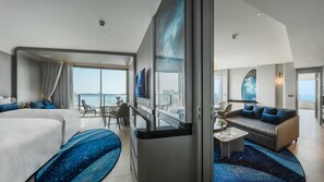 Space Suite Connecting | Minibar, in-room safe, desk, blackout drapes - Grande Centre Point Space Pattaya (Pattaya)