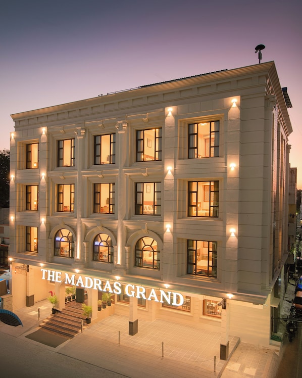 Exterior - THE MADRAS GRAND (Chennai)