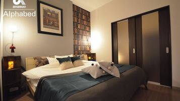 2 bedrooms, desk, free WiFi, bed sheets