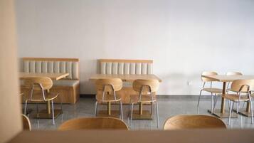Tempat makan