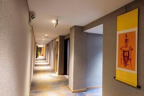 Unclassified image, 5 of 17, button - Jinyaoshi Hotel (Danyang)