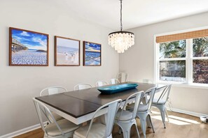 Dining - Filling Beachy by Brunswick Vacation Rentals: Oceanfront Complex with Pool (Ocean Isle Beach)