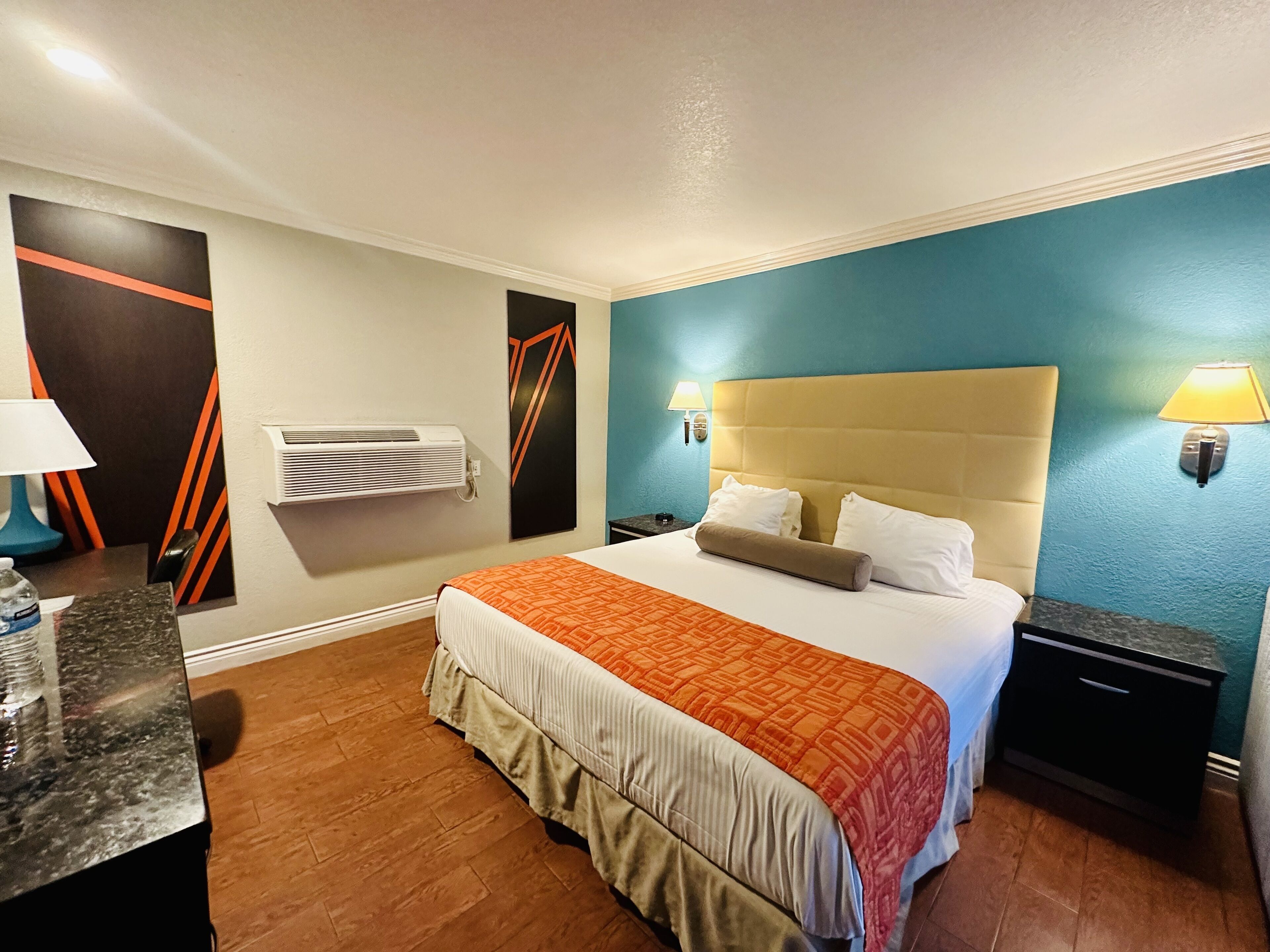 signature room, 1 king bed | desk, laptop workspace, soundproofing, free wifi