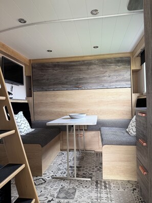 Interior - The Smolt Pod - Beautiful, luxury pod (Aberlour)