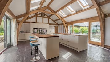 Småhus | 6 soverom, individuelt dekorert og individuelt innredet