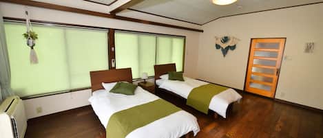 4 habitaciones, escritorio, wifi gratis y ropa de cama