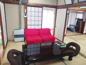 Interior - TPort House 8 min walk to shopping mall FAVORE - Rental of a whole building / Toyama Toyama (Toyama)