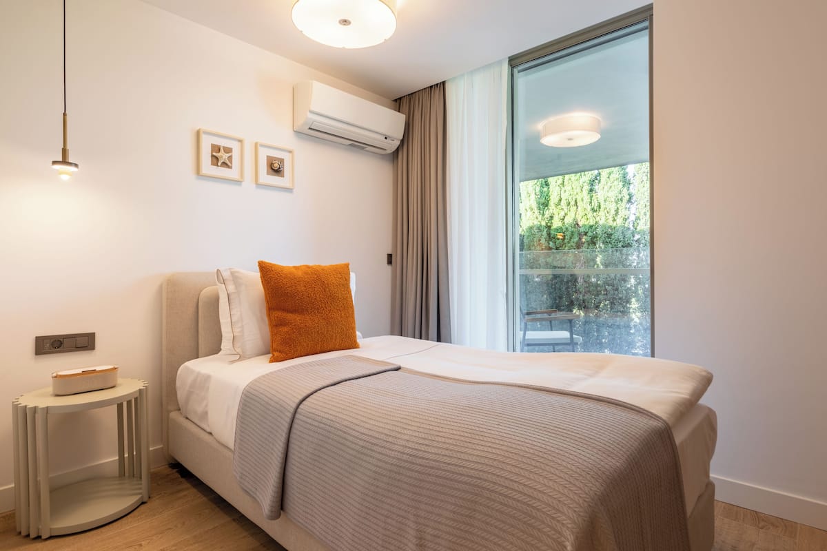 Single Room | 迷你吧、客房内保险箱、办公桌、免费 WiFi