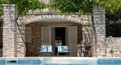 Seafront Villa Žuvela