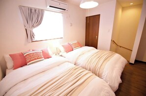 1 chambre, bureau, fer et planche à repasser, Wi-Fi gratuit