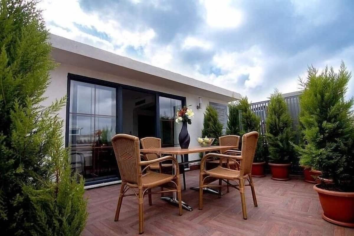 Luxury Studio | Terrace/patio