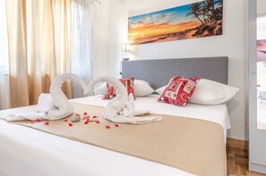 2 chambres, Wi-Fi gratuit, draps fournis