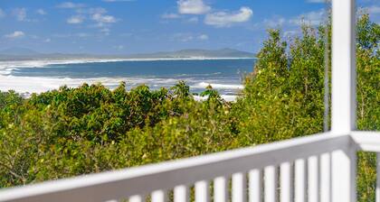 Minimalist, coastal retreat in the peaceful nooks of Crescent Head