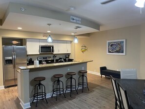 Fridge, microwave, oven, stovetop - The Club at Mexico Beach 2N (Port St. Joe)