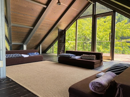 Interior. A log house that can be reserved for one building / Sakaide Kagawa