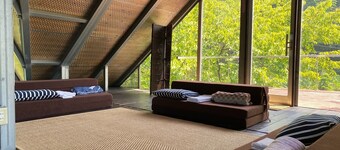 A log house that can be reserved for one building / Sakaide Kagawa