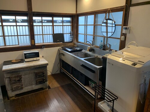 An old private house for rent Gift of Kurura ho / Numazu Shizuoka