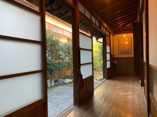 An old private house for rent Gift of Kurura ho / Numazu Shizuoka