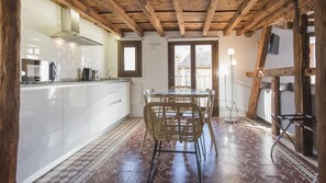 Dining - La Casa de la Tuerta Buhardilla de los 2 balcones (Toledo)