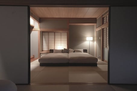 2 bedrooms, desk, iron/ironing board, free WiFi. Chartered 1 building A private villa where you c / Aso Kumamoto