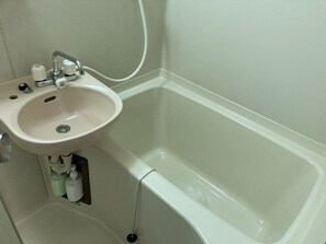 ヘアドライヤー、タオル