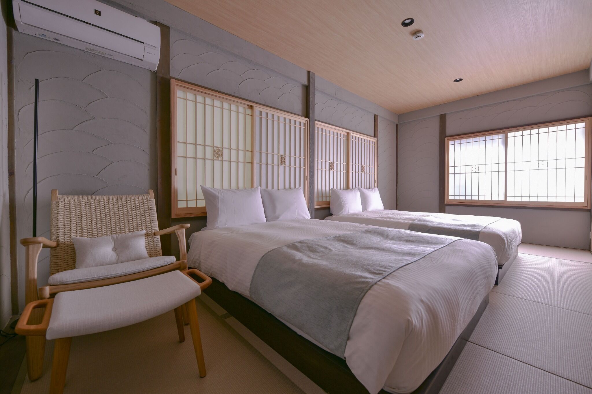 2 bedrooms, desk, free WiFi, bed sheets