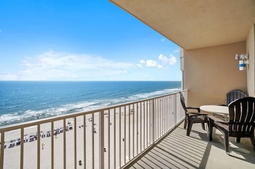 Great condo! Beautiful Views!