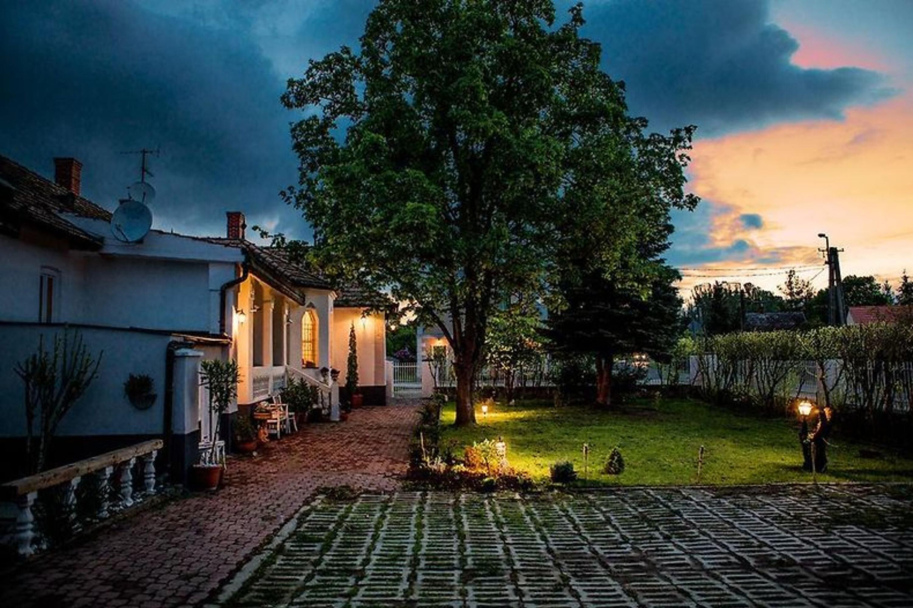 Khuôn viên nơi lưu trú