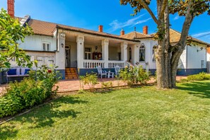 Family House, Multiple Bedrooms (Treasure Of The Past) | Exterior