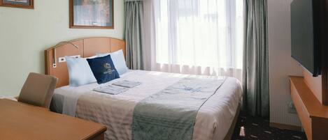 1 bedroom, desk, iron/ironing board, free WiFi