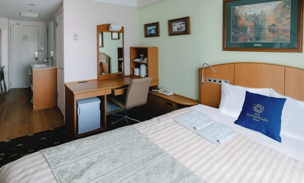 1 chambre, bureau, fer et planche à repasser, Wi-Fi gratuit