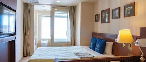 1 bedroom, desk, iron/ironing board, free WiFi