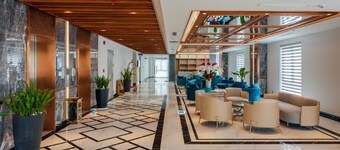 The Tahiti Beach Hotel