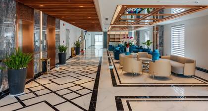 The Tahiti Beach Hotel