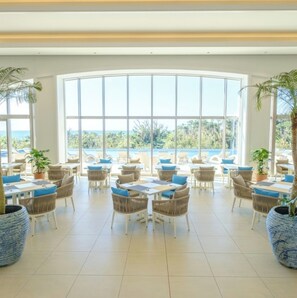 Dining - Royal Pool Villa House | Vacation STAY Stay in a / Miyakojima Okinawa (Miyakojima)