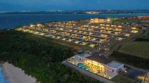 Exterior - Royal Pool Villa House | Vacation STAY Stay in a / Miyakojima Okinawa (Miyakojima)