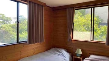 8 habitaciones, escritorio, wifi gratis y ropa de cama