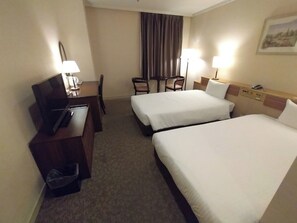 1 dormitorio, escritorio, wifi gratis y ropa de cama