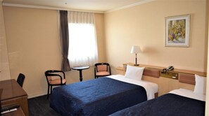 1 bedroom, desk, free WiFi, bed sheets