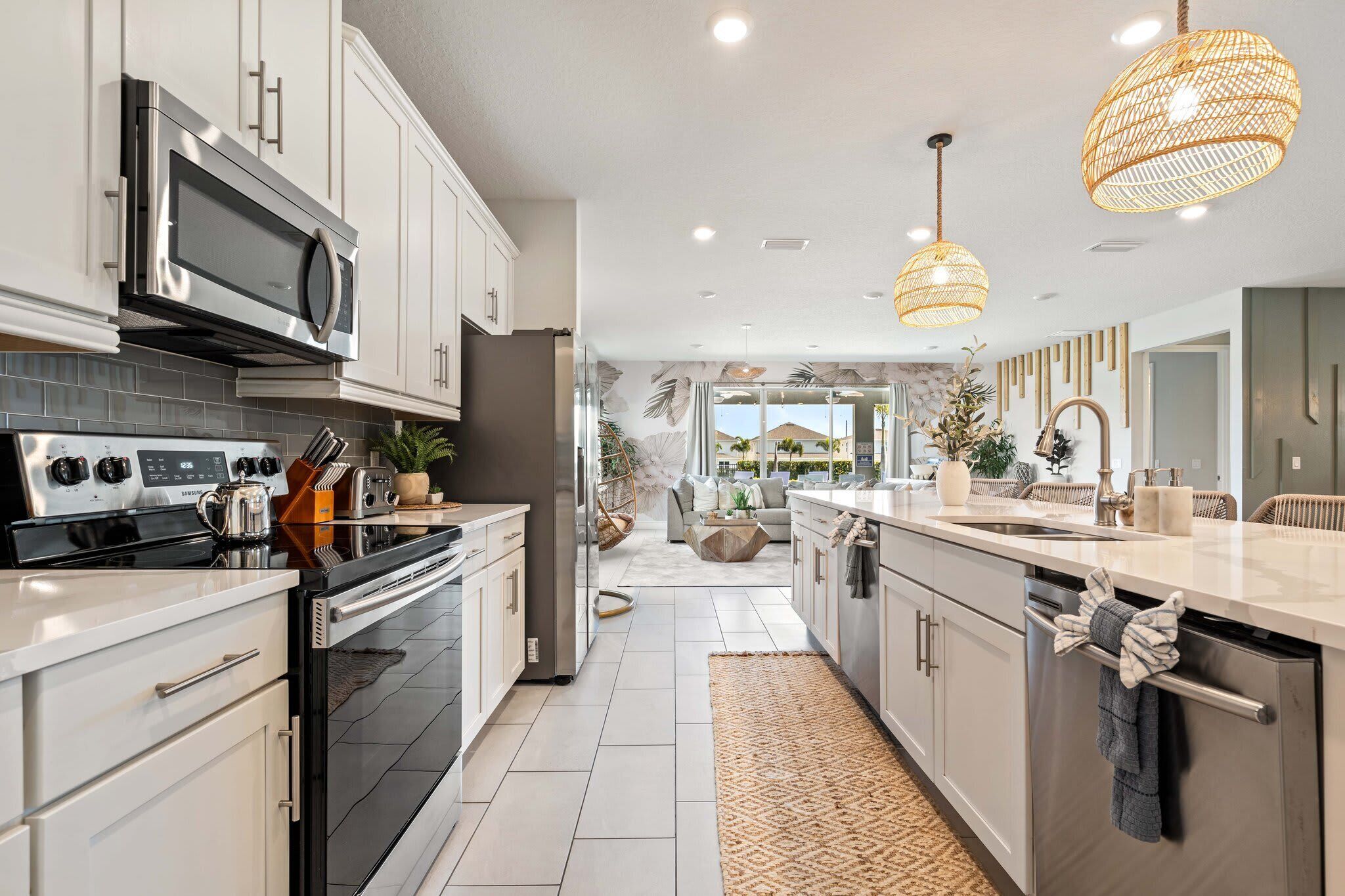 冰箱、微波炉、烤箱、炉灶