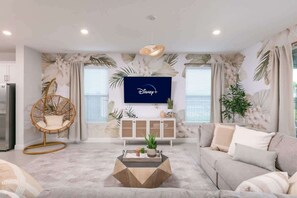 Fernseher, Videospiele, Stereoanlage, Arbeitsbereiche