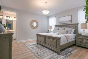 11 bedrooms, desk, iron/ironing board, travel crib - *New Disney Frozen |11Br Castle |Sleeps29|HeatedPool (Kissimmee)