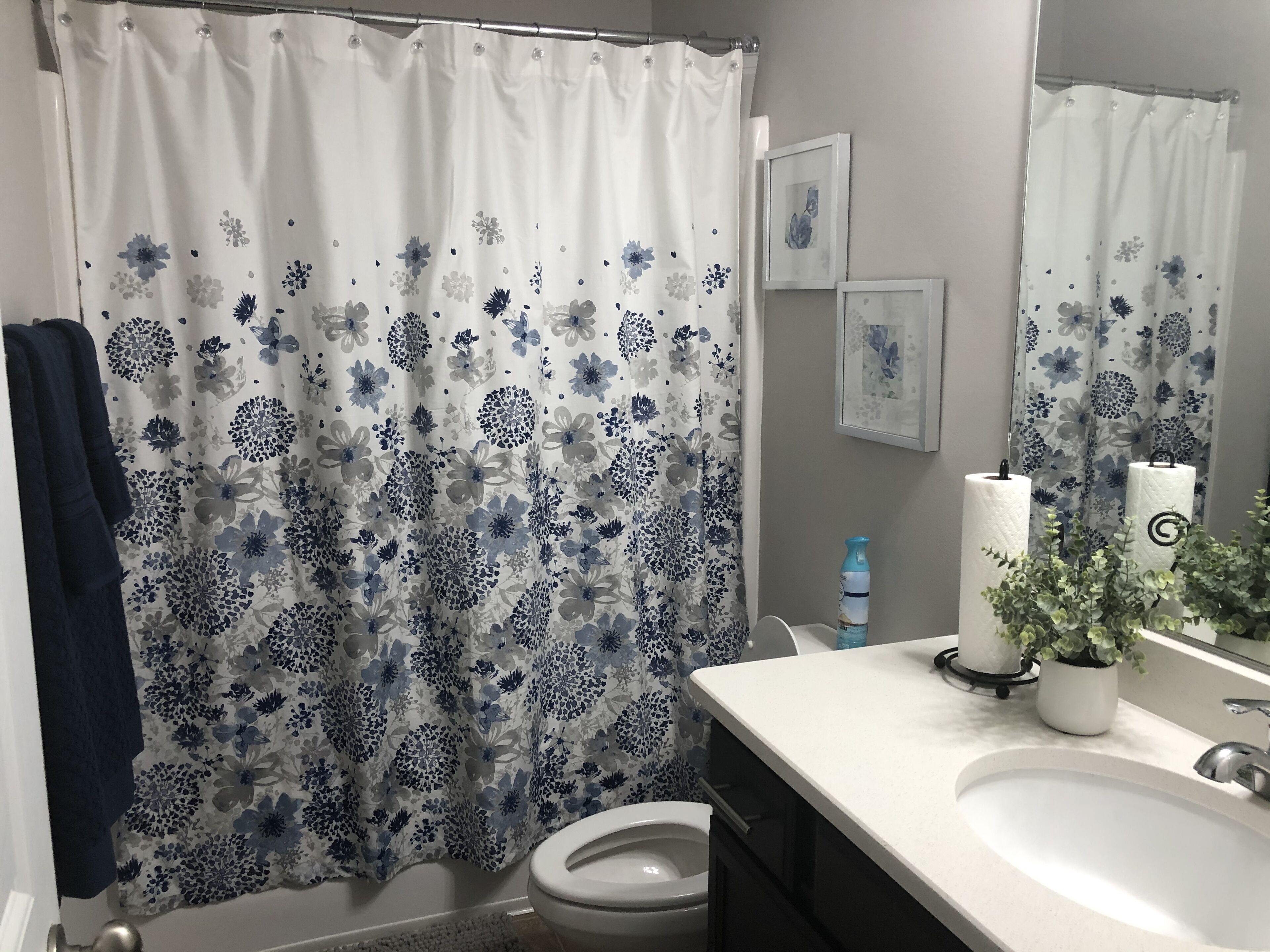 Beautiful  5 bdrm, 3 bthrm, centrally located home